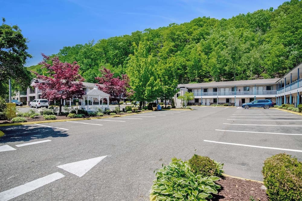 Americas Best Value Inn Torrington CT