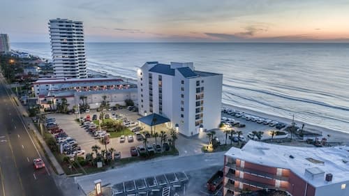Tropical Winds Oceanfront Hotel