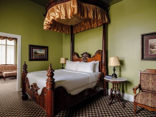 Menger Hotel