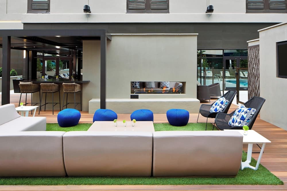 AC Hotel by Marriott Atlanta Downtown