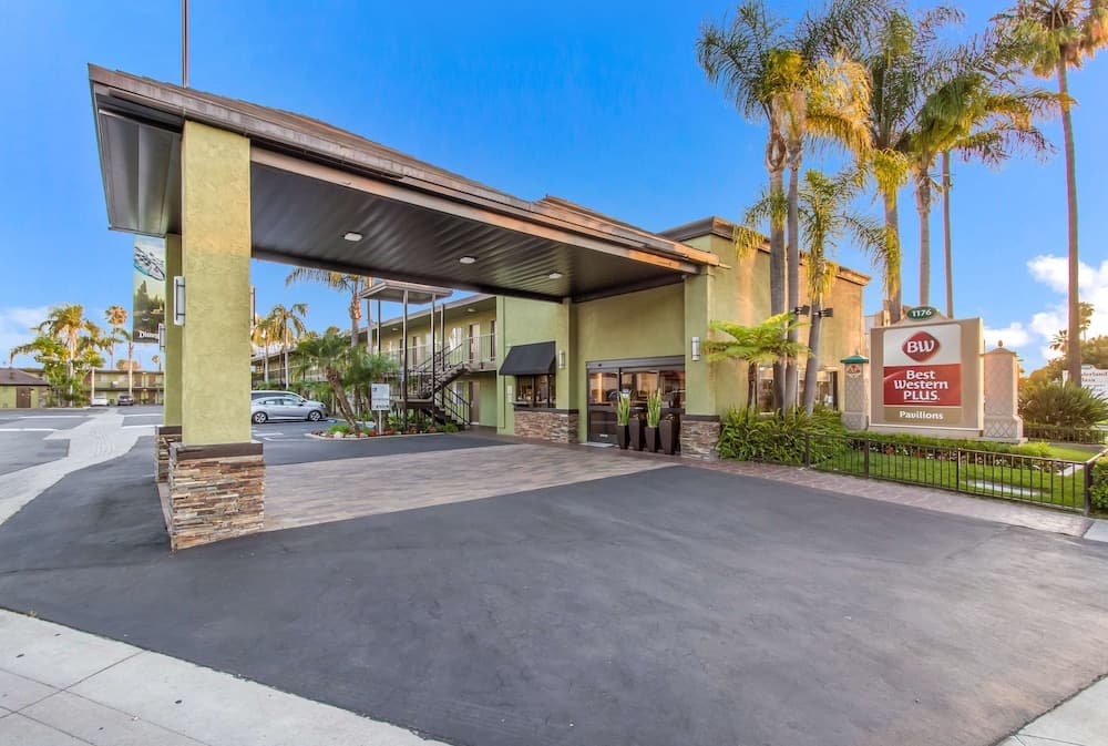 Best Western Plus Pavilions