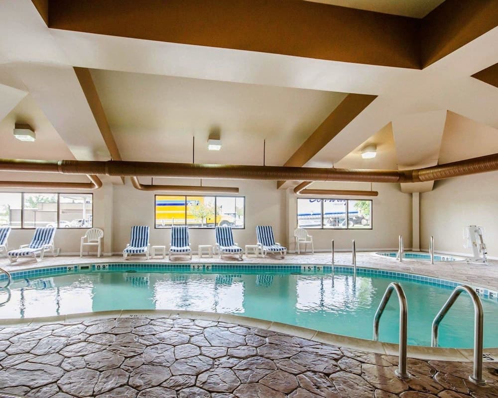 Comfort Suites Louisville East