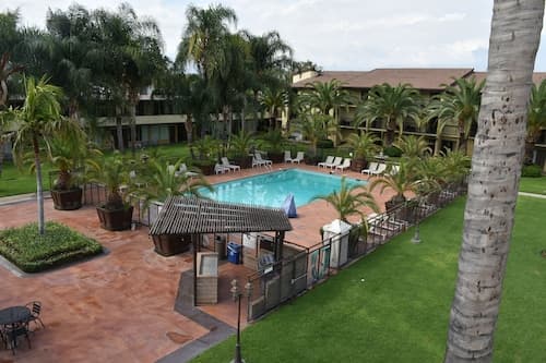 Ontario Airport Inn