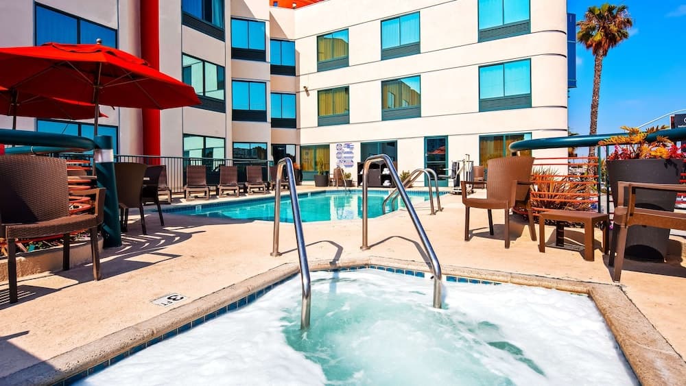 Best Western Plus Suites Hotel - Los Angeles LAX Airport