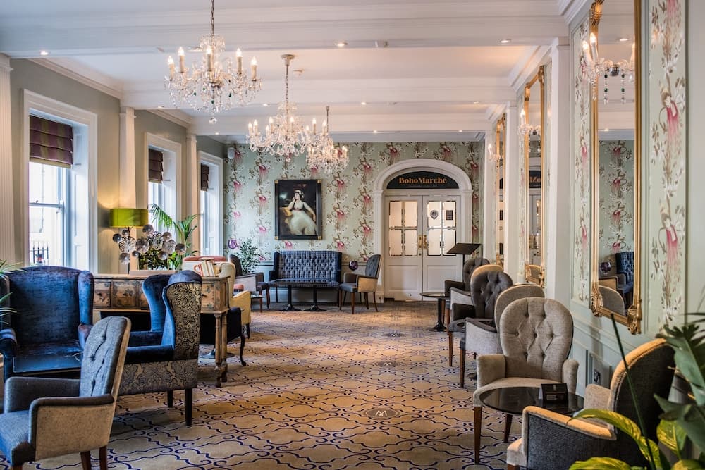 Lobi dinlenme salonu