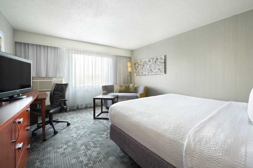 Courtyard by Marriott Mishawaka-University Area