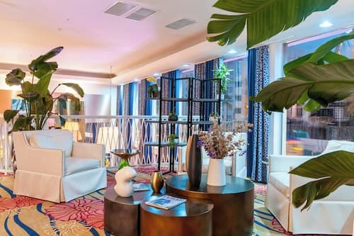 Catalina Hotel & Beach Club