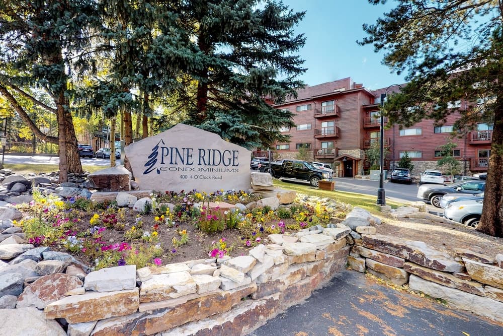 Pine Ridge Condominiums