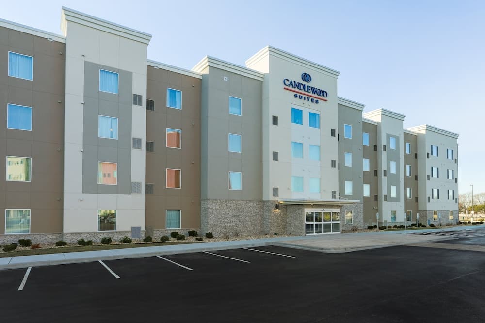 Candlewood Suites Lenexa - Overland Park Area by IHG
