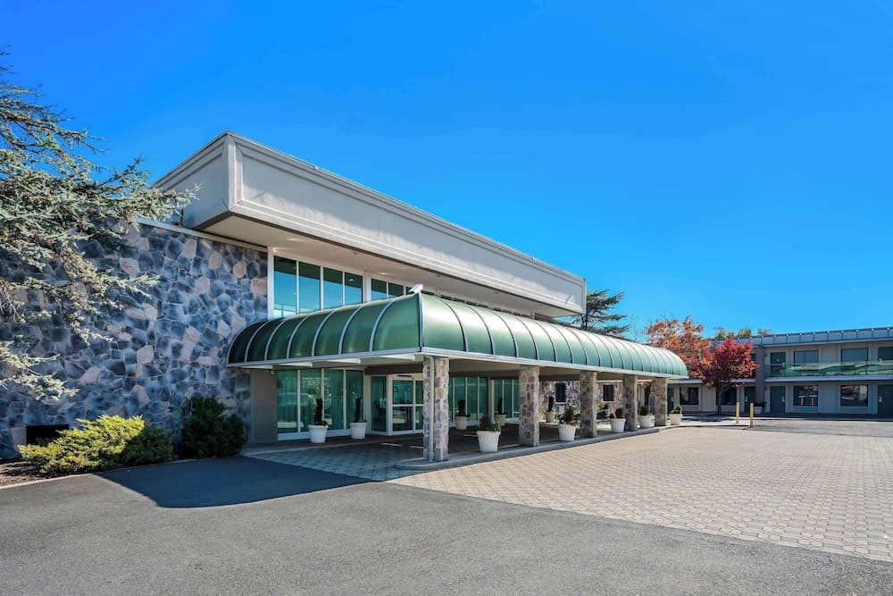 SureStay Plus Hotel by Best Western Brandywine Valley