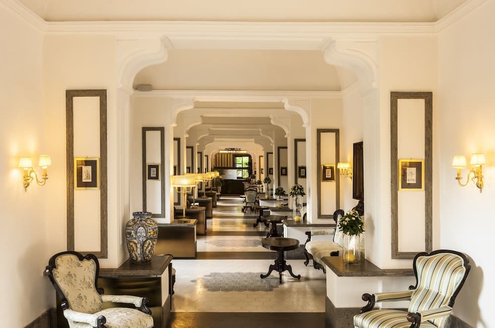 Giriş/çıkış büfesi