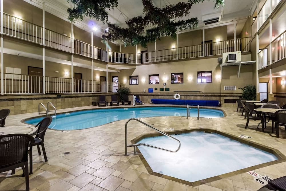 Motel 6 Minot, ND