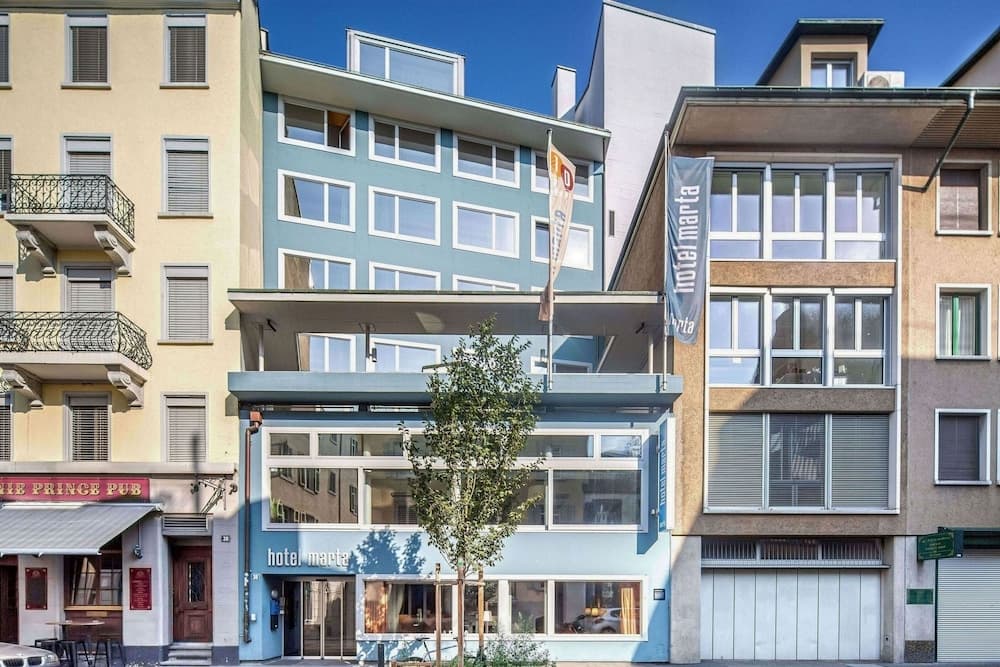 hotel marta