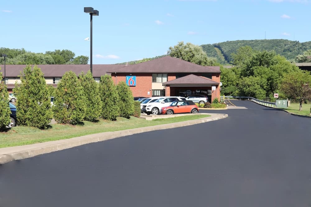 Motel 6 Binghamton, NY