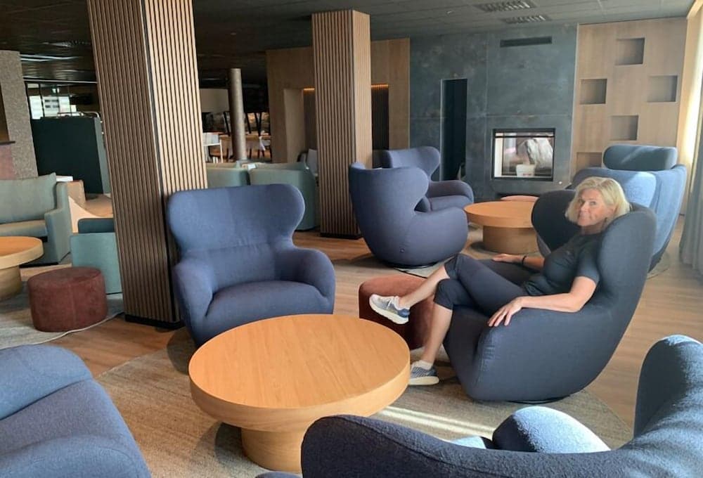 Lobi dinlenme salonu