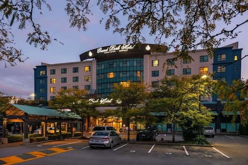 Grand Park Hotel Vancouver Airport, an Ascend Collection Hotel