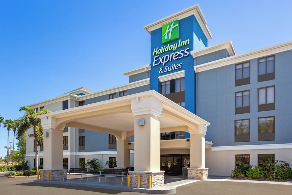 Holiday Inn Express Hotel & Suites Tampa-Rocky Point Island by IHG