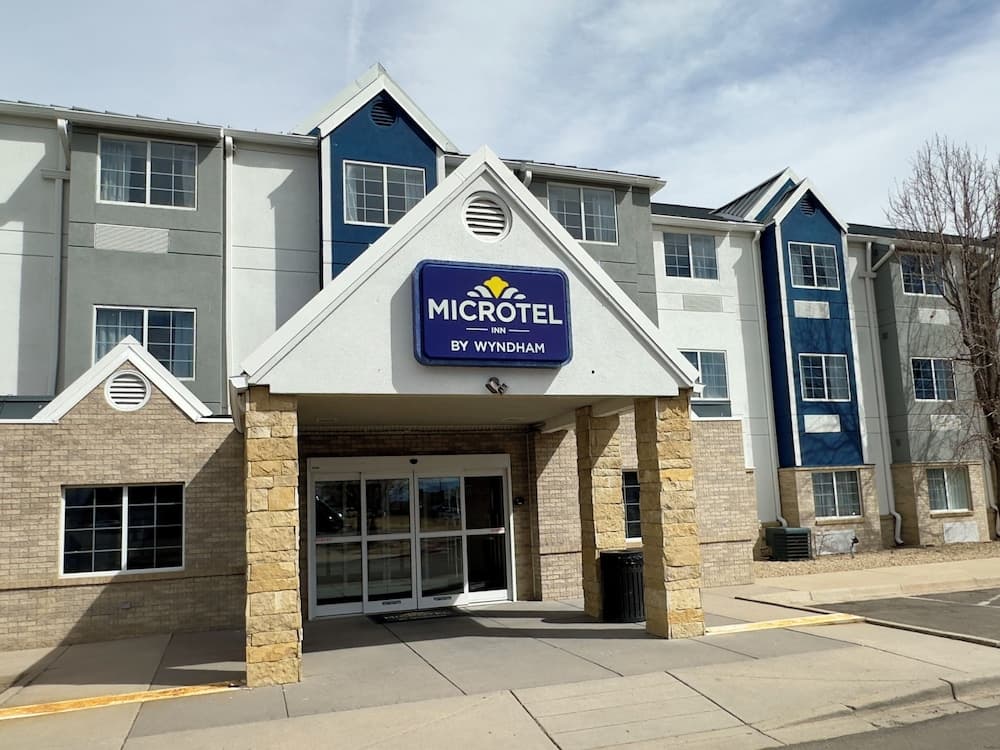 Microtel Inn & Suites by Wyndham Denver Airport