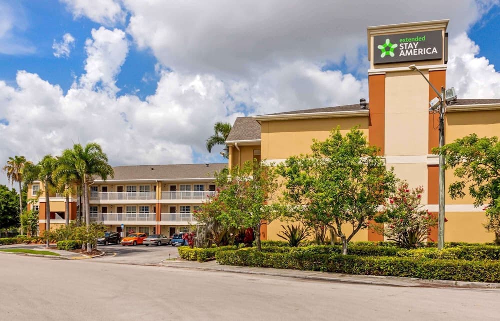 Extended Stay America Suites Ft Lauderdale Cyp Crk Andrews A