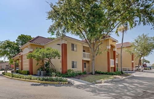 Extended Stay America Suites Miami Airport Doral