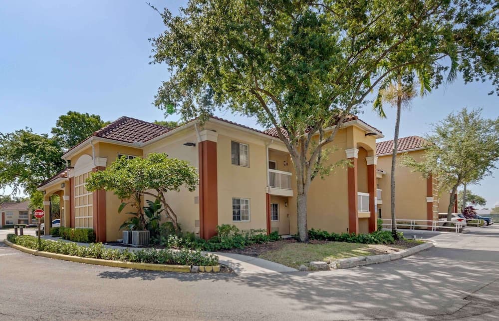 Extended Stay America Suites Miami Airport Doral