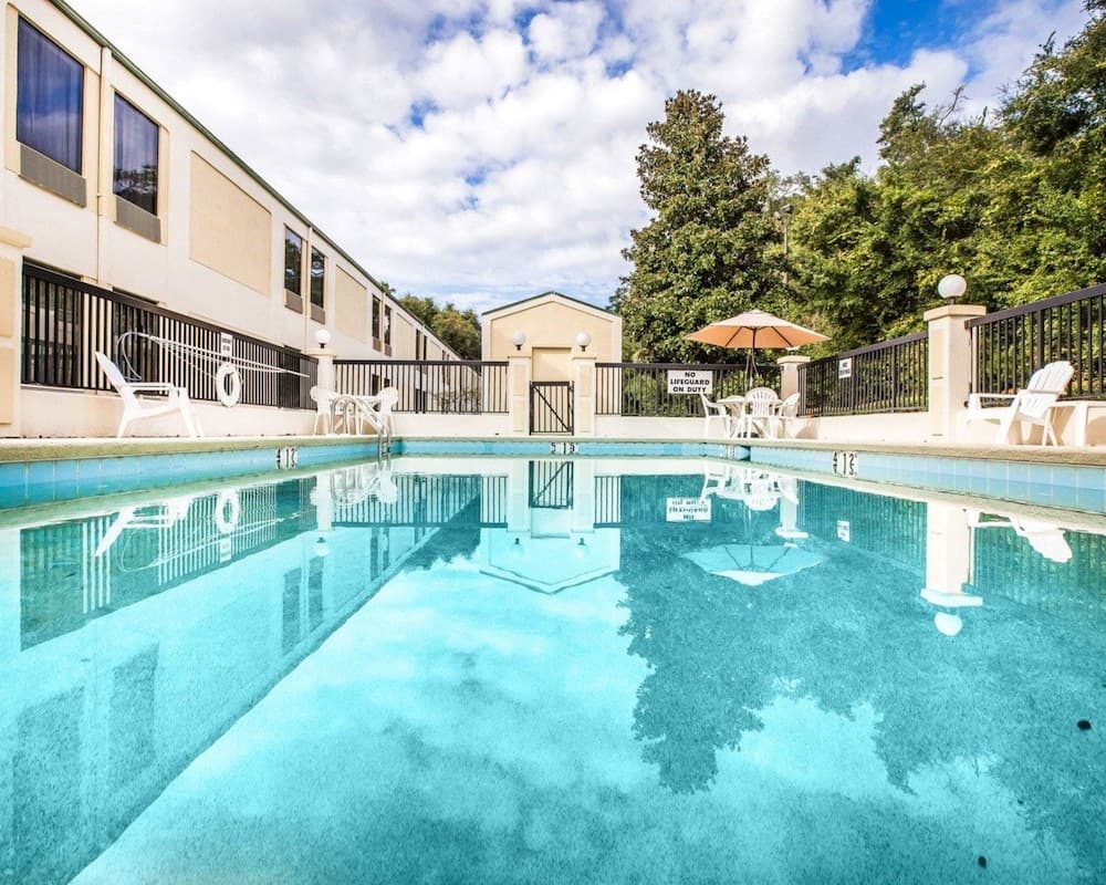Quality Inn Darien - North Brunswick