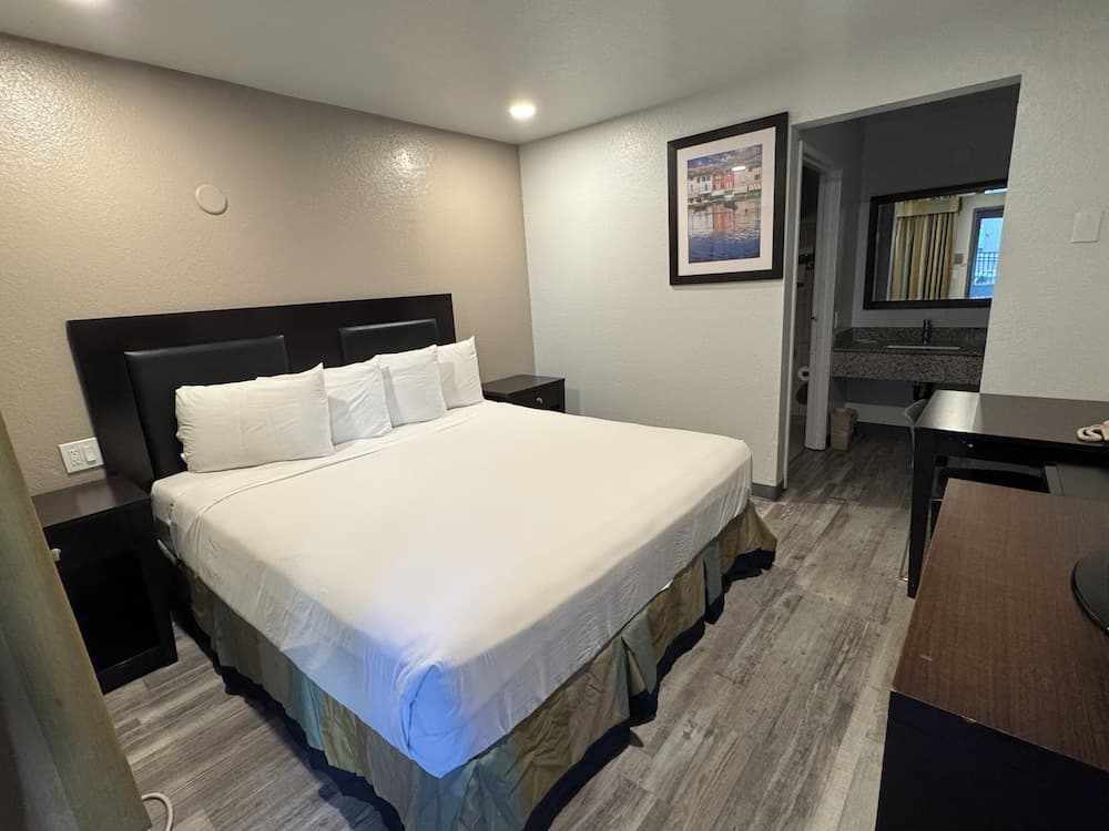 Travelodge by Wyndham Sacramento / Rancho Cordova