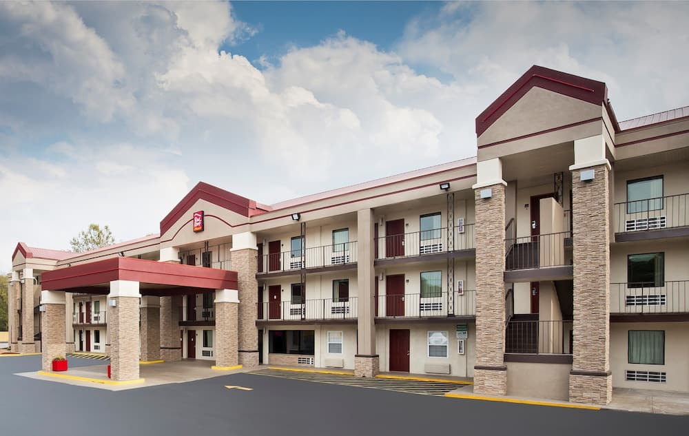 Red Roof Inn PLUS+ Birmingham East - Irondale/ Airport