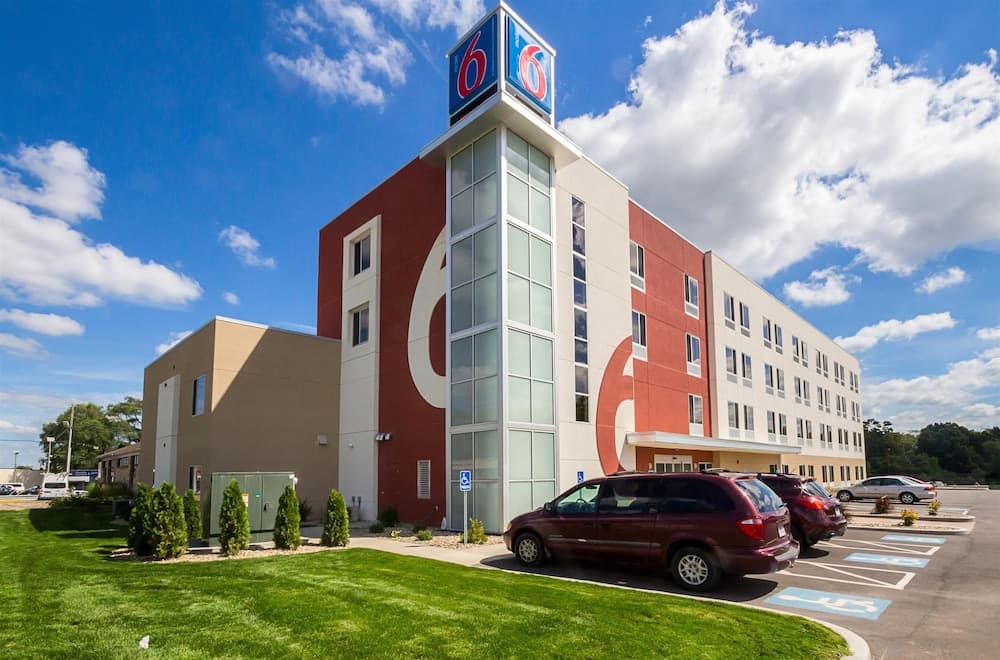 Motel 6 South Bend, IN - Mishawaka