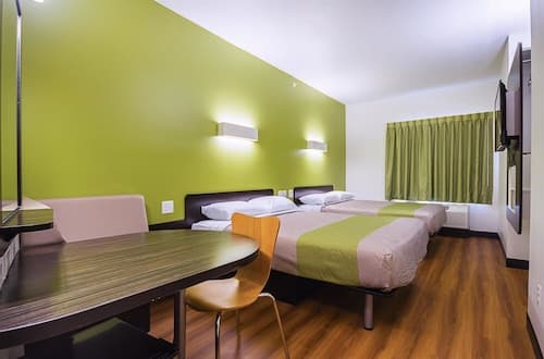 Days Inn by Wyndham South Bend / Notre Dame