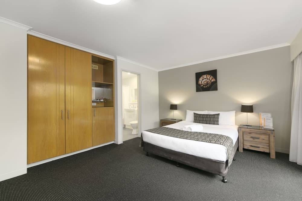 Mt Ommaney Hotel Apartments