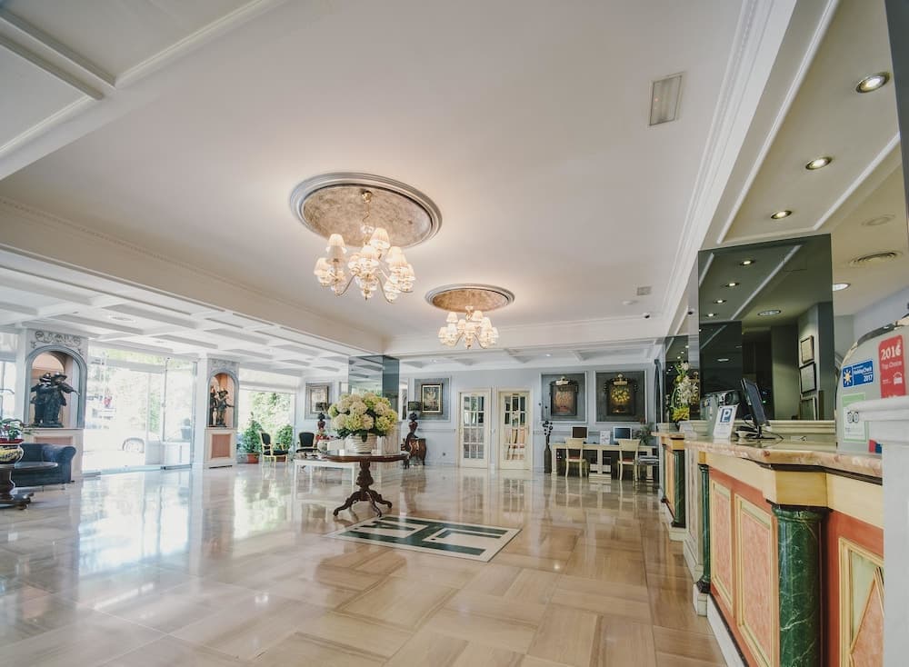 Giriş/çıkış büfesi