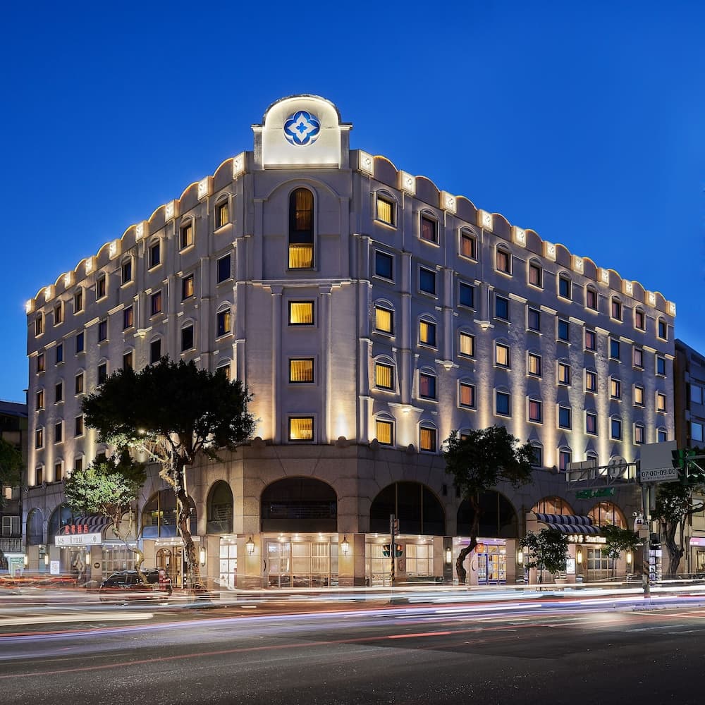 The Riviera Hotel