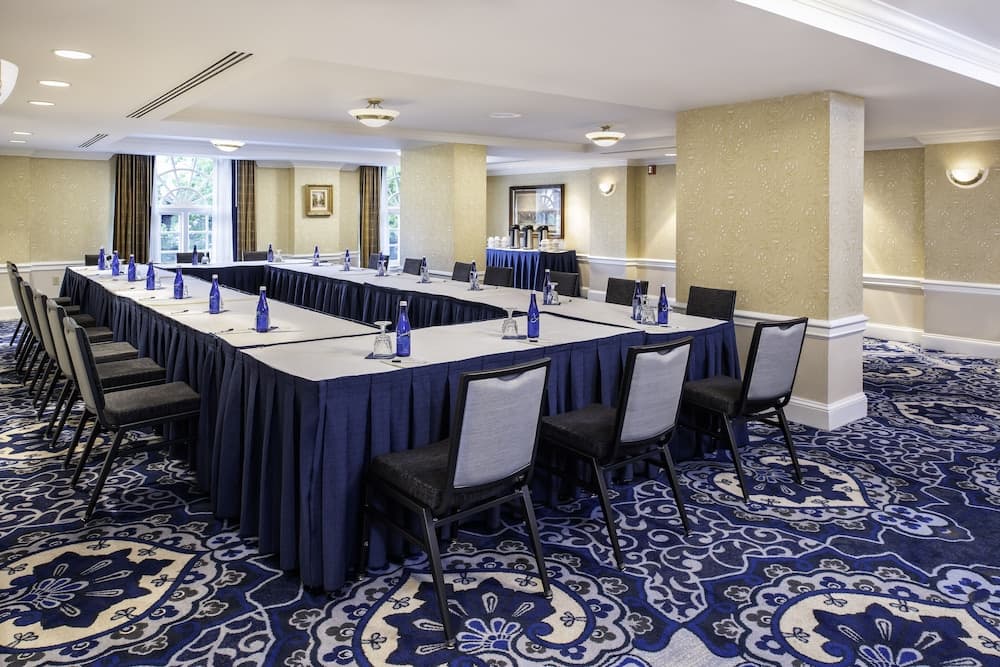 Toplantı salonu/imkânları