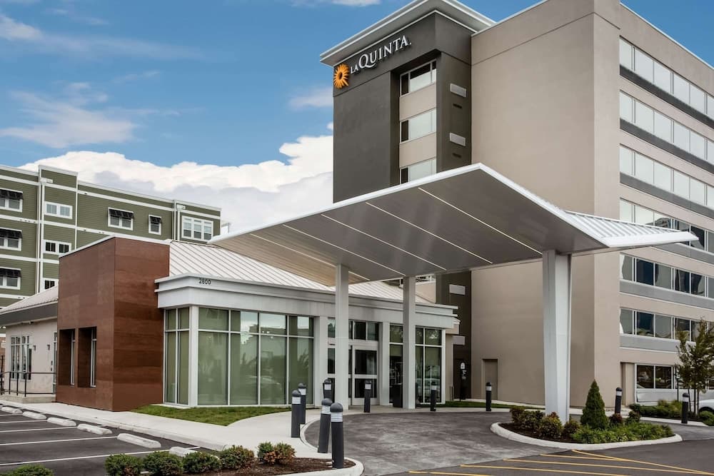 La Quinta Inn & Suites by Wyndham Virginia Beach