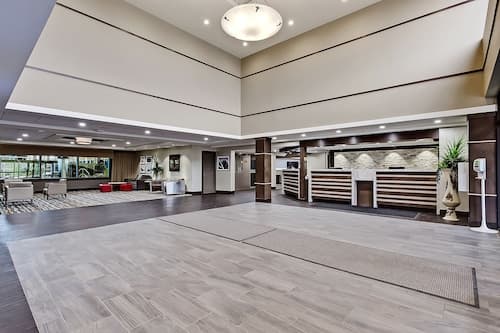 Best Western Plus Port O'Call Hotel