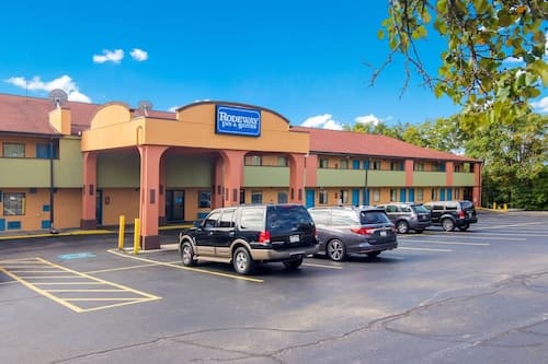 Rodeway Inn & Suites Monroeville - Pittsburgh