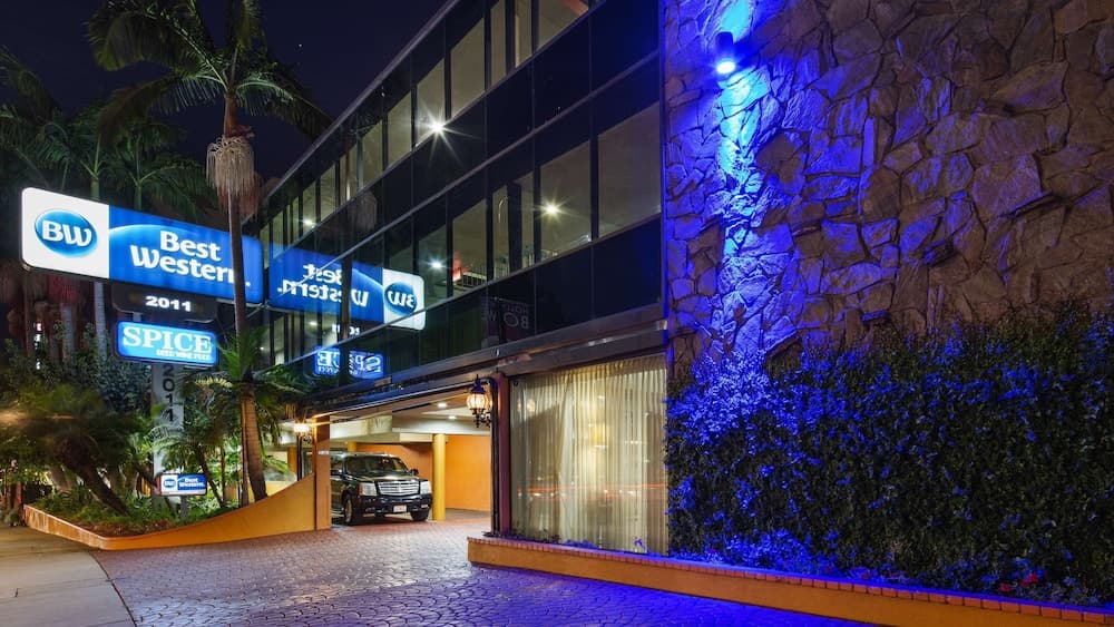 Best Western Hollywood Plaza Inn Hotel - Hollywood Walk of Fame LA