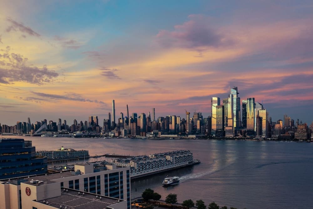 Sheraton Lincoln Harbor Hotel