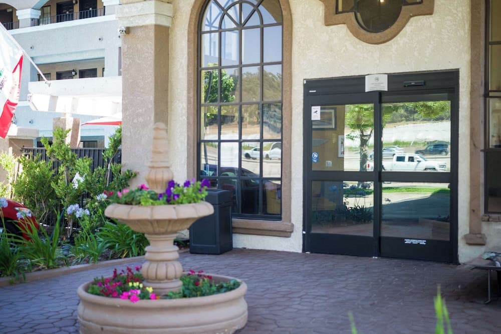 Quality Inn & Suites Camarillo - Oxnard