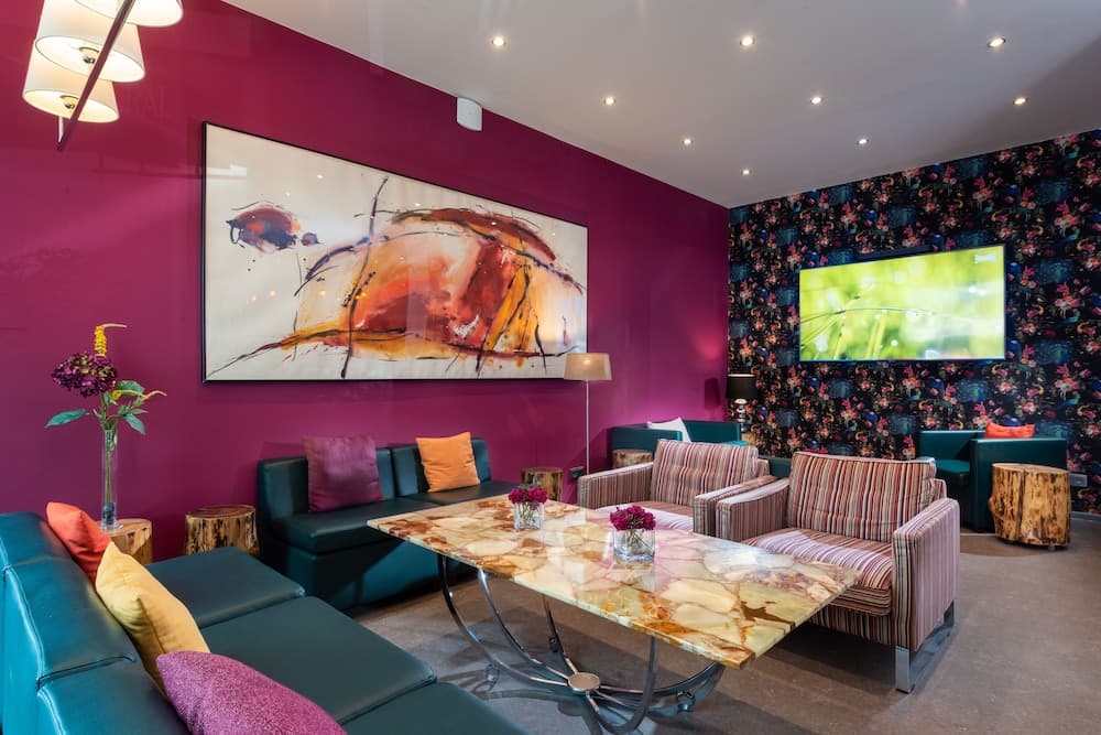 Lobi dinlenme salonu