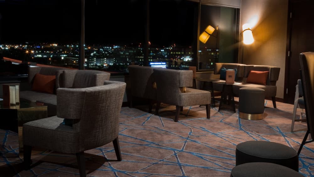 Holiday Inn Long Beach Airport Hotel and Conference Center by IHG