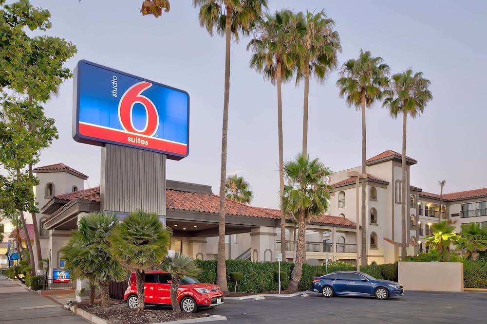 Studio 6 Suites Lawndale, CA – South Bay