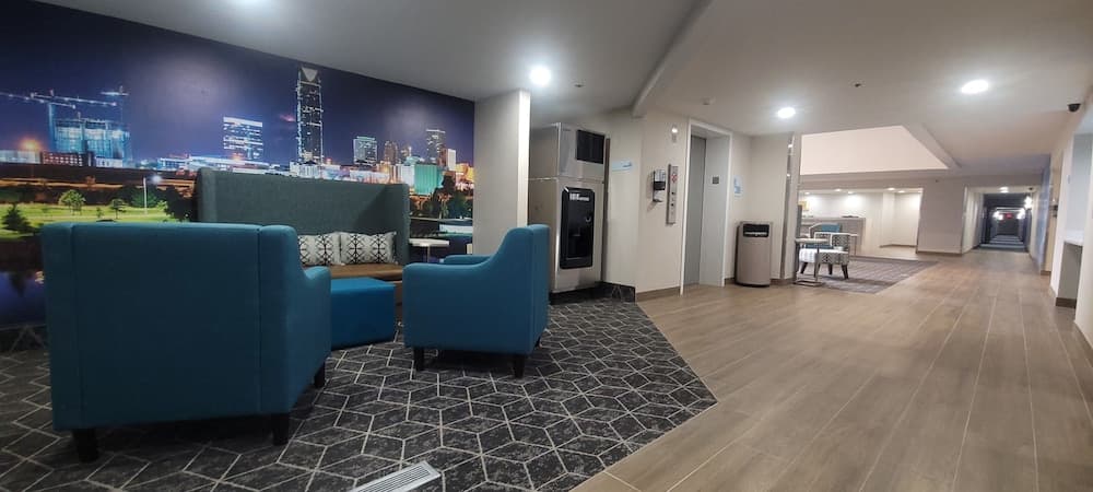 Clarion Pointe OKC Airport