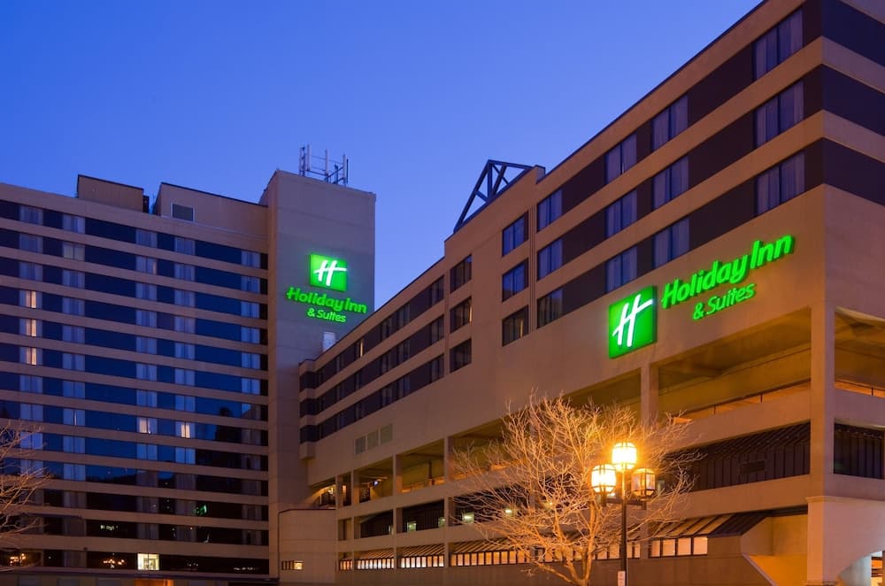 Holiday Inn & Suites Duluth Downtown by IHG