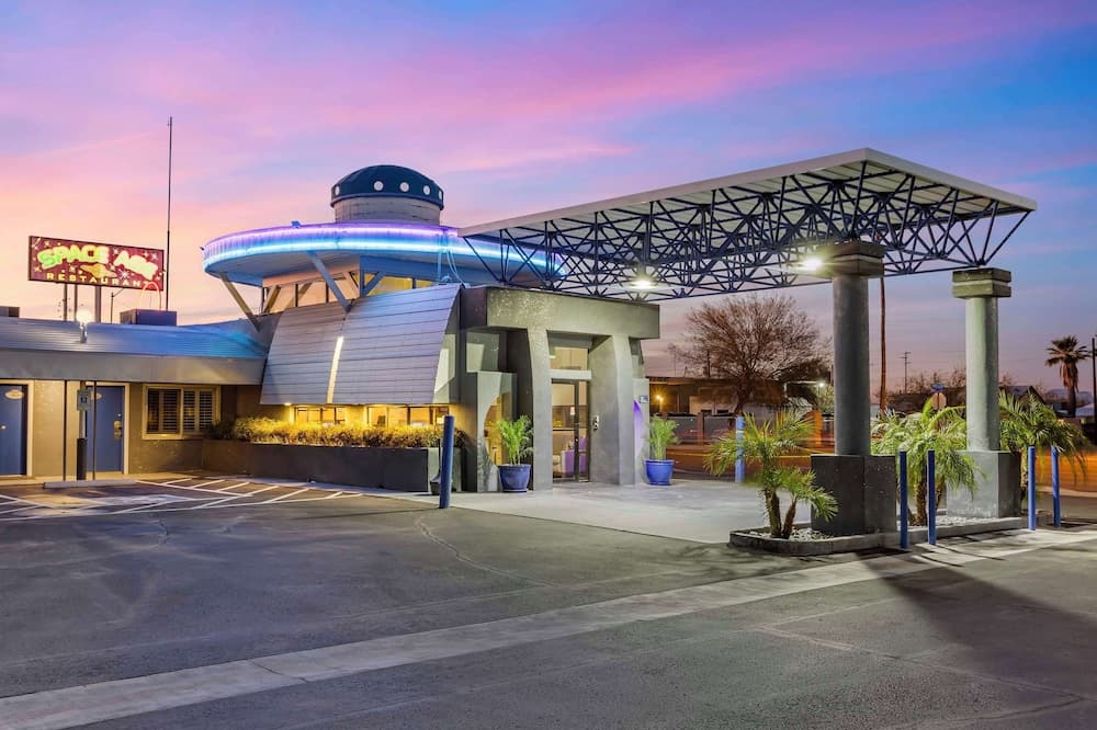 Best Western Space Age Lodge
