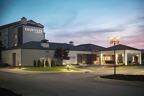 Courtyard by Marriott Louisville East