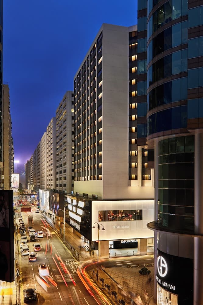 Prince, Marco Polo Hotel