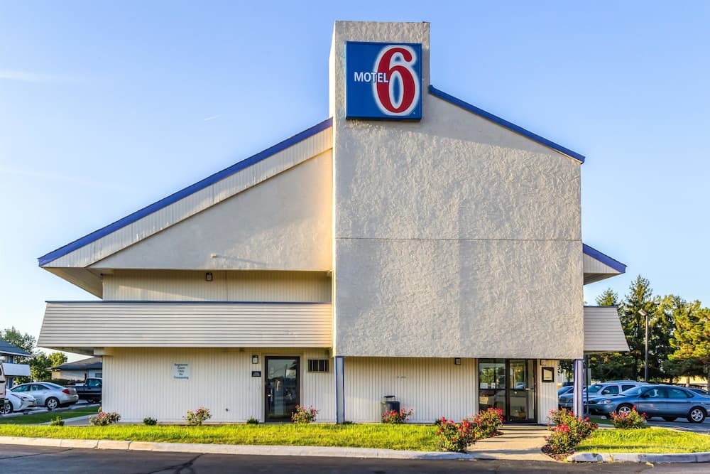 Motel 6 Grove City, OH