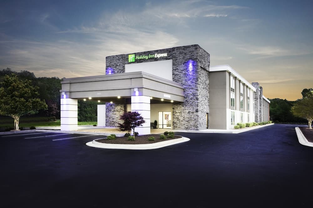 Holiday Inn Express Hopewell - Fort Lee Area by IHG